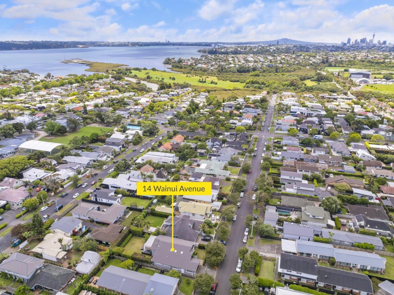 14 Wainui Avenue, Point Chevalier, Auckland - Carousel 26