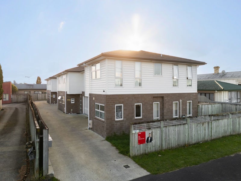 4/12 Blackburn Street, Frankton, Hamilton, Waikato - Carousel 1