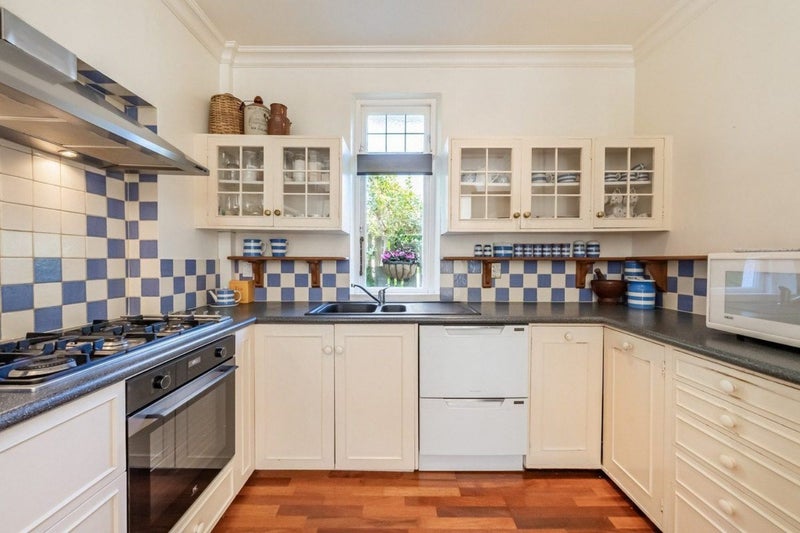 4 Blakey Avenue, Karori, Wellington, Wellington - Carousel 2