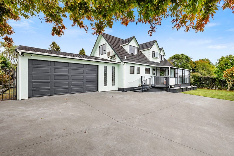 14 Winstone Place, Highlands Park, New Plymouth - Carousel 1