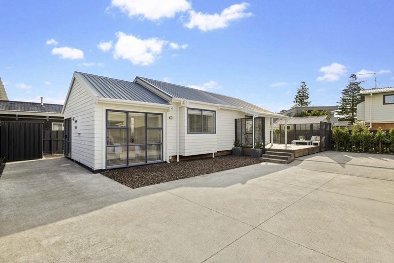 5A Hattaway Avenue, Bucklands Beach, Auckland - Carousel 1
