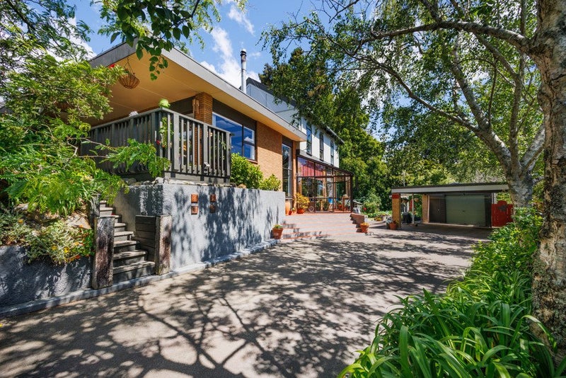 101 Clifton Terrace, Fitzherbert, Palmerston North - Carousel 1