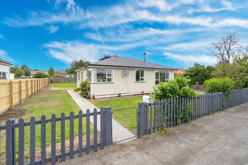 219 Union Street, Milton - Carousel 1