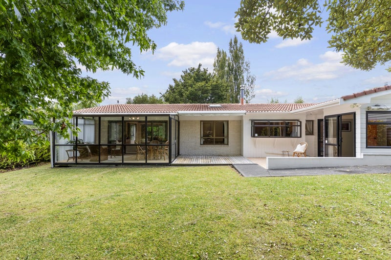 11A Oates Road, Glen Eden, Auckland - Carousel 1