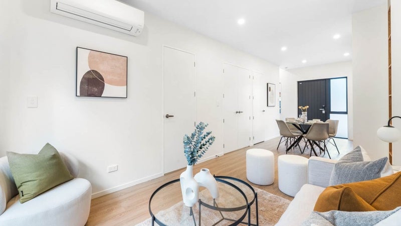 6/45 Smythe Road, Henderson, Auckland - Carousel 1