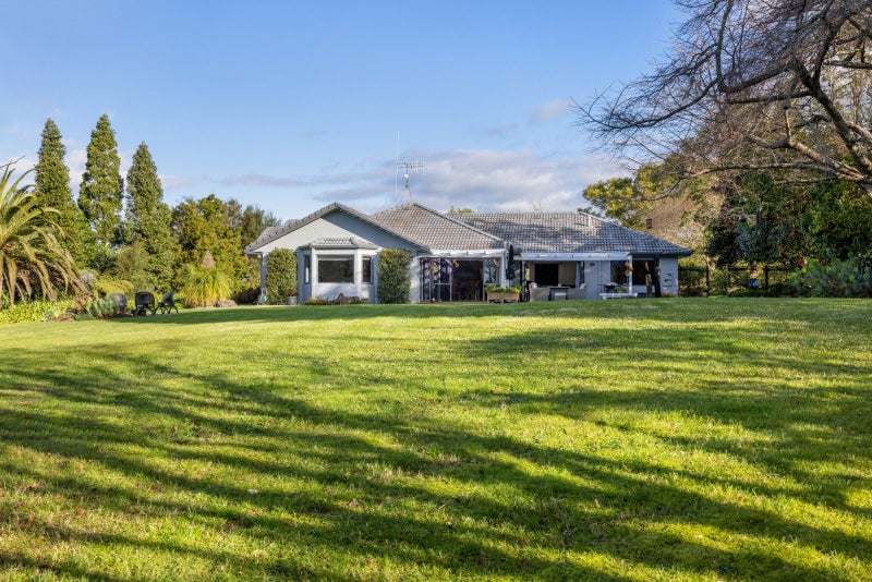 37 Canon Road, Tanners Point, Katikati - Carousel 1