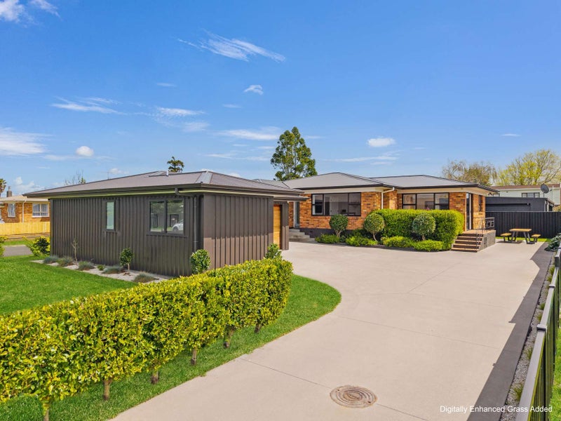 32 Sandspit Road, Waiuku, Waiuku - Carousel 1