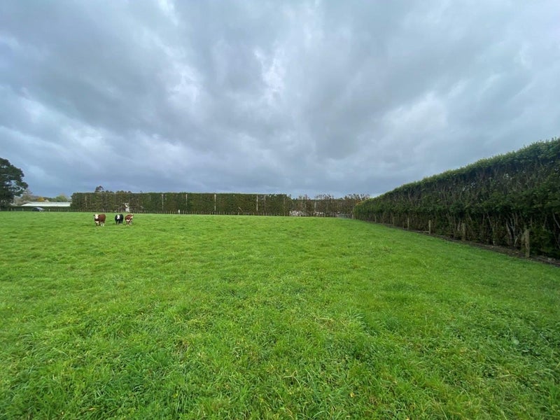 42 Taupaki Road, Taupaki - Carousel 1