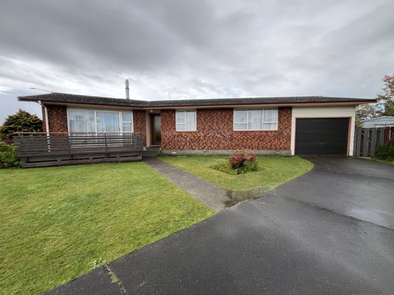 122 Benmore Avenue, Cloverlea, Palmerston North - Carousel 1