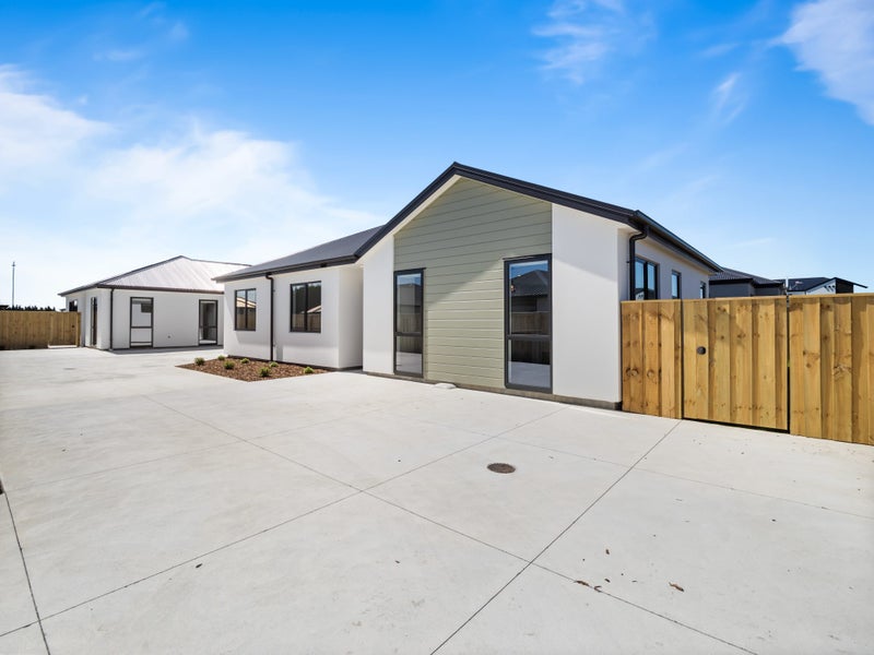 173 Falcons View Drive, ROLLESTON, ROLLESTON - Carousel 1