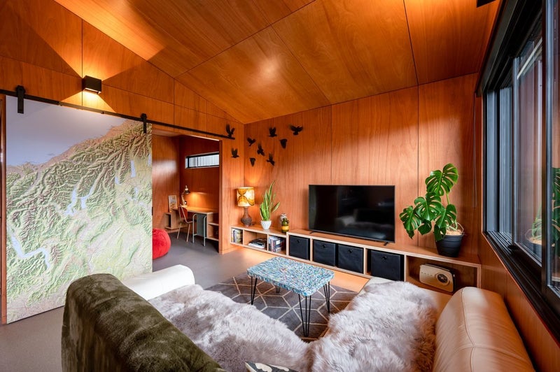 7 Cairnmuir Street, Wanaka - Carousel 1