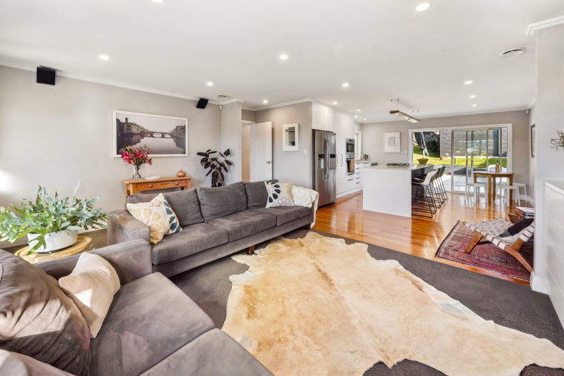 6 Epping Road, Henderson, Auckland - Carousel 1