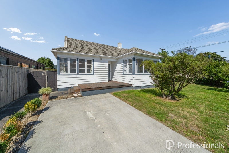 2 Churton Crescent, Taita, Lower Hutt - Carousel 1