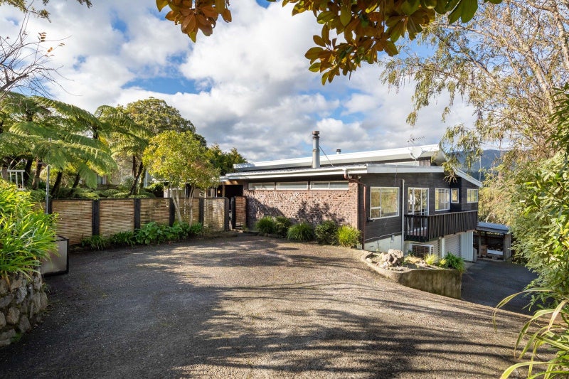 14 Alleyne Court, Brown Owl, Upper Hutt - Carousel 1