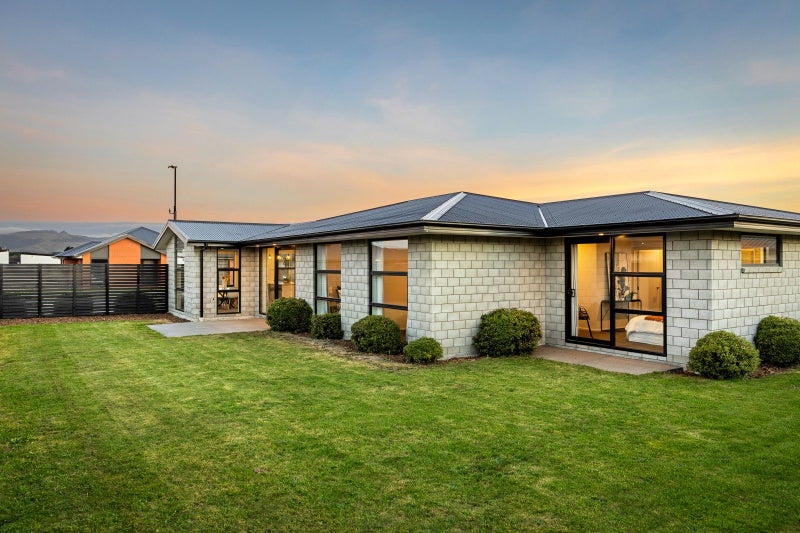 35 Bonecrusher Street, Lincoln, Lincoln - Carousel 1