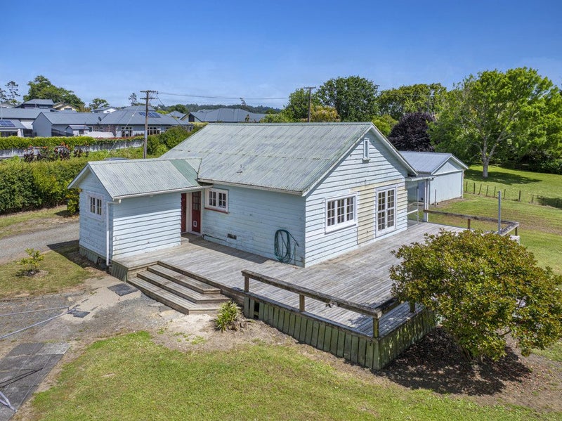 35 Peak Road, Helensville - Carousel 2
