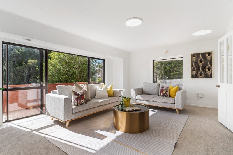 219 Chelsea View Drive, Chatswood, Auckland - Carousel 2