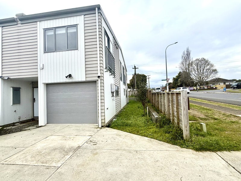 99A Mahia Road, Wattle Downs, Auckland - Carousel 1