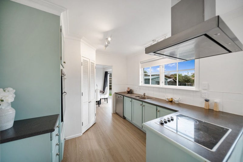 1 Magnolia Avenue, Opaheke, Papakura - Carousel 2