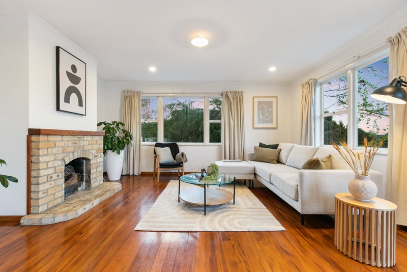 77 Roseberry Avenue, Birkenhead, Auckland - Carousel 1