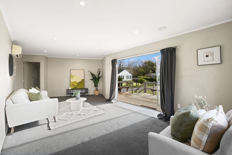 33 Exeter Street, Glenview, Hamilton - Carousel 2