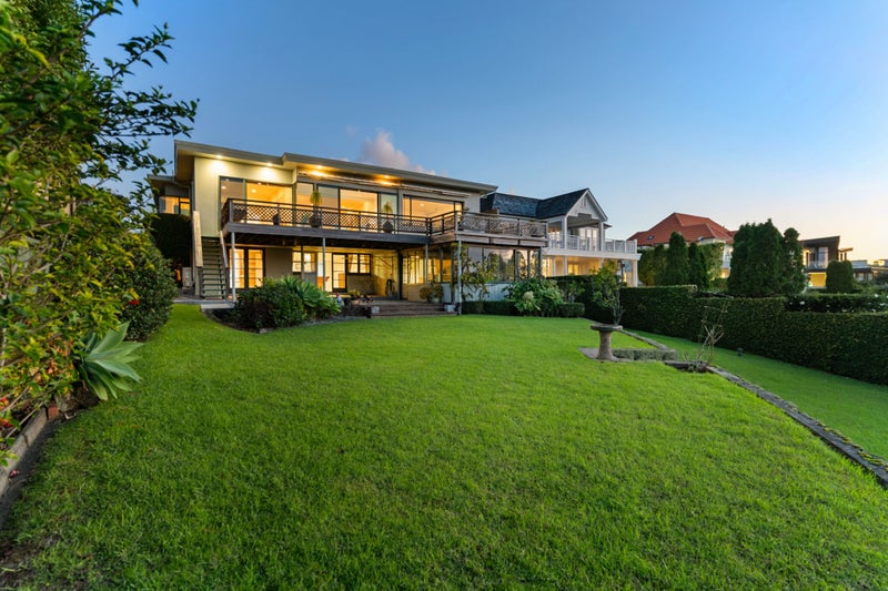 11 Tuhaere Street, Orakei, Auckland - Carousel 1