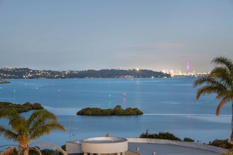 34 Ferntree Terrace, West Harbour, Auckland - Carousel 2