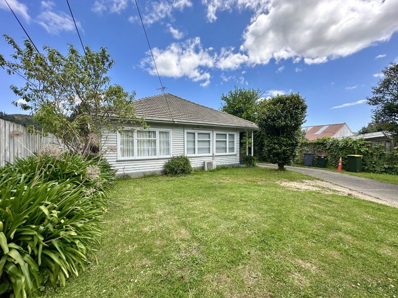 396 Stokes Valley Road, Stokes Valley, Lower Hutt - Carousel 1