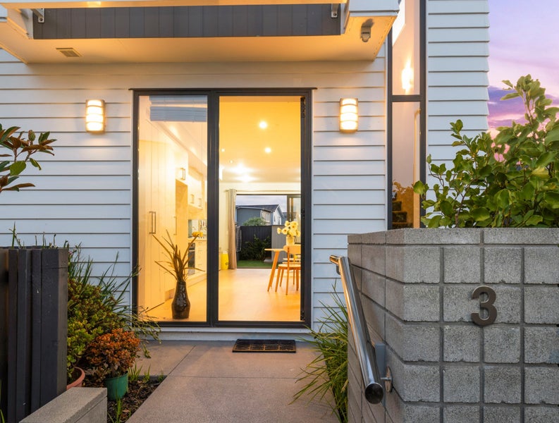 3 Harakeke Road, Hobsonville, Auckland - Carousel 2