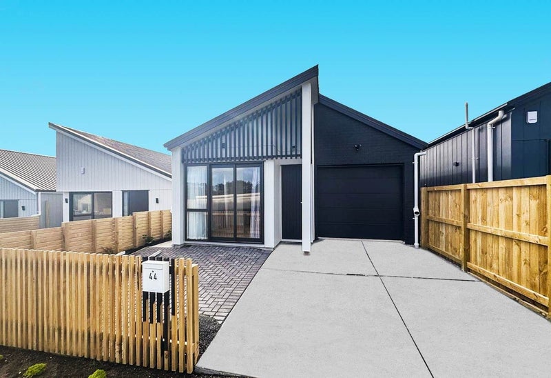 44 Biokovo Street, Massey, Auckland - Carousel 1