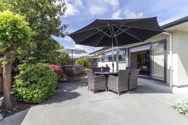 1/416 Townshend Street, Saint Leonards, Hastings - Carousel 1