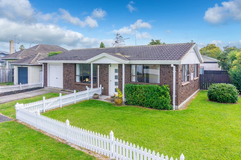 1A Duncan Road, St Andrews, Hamilton - Carousel 32