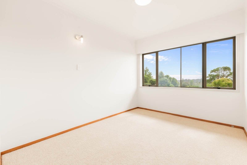 675 Whitford Road, Howick - Carousel 35