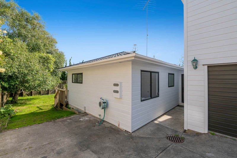 20A Holiday Road, Stanmore Bay, Whangaparaoa - Carousel 2