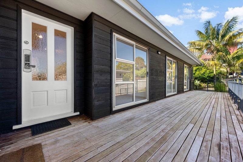 4 Lynngate Place, Hillcrest, Auckland - Carousel 1