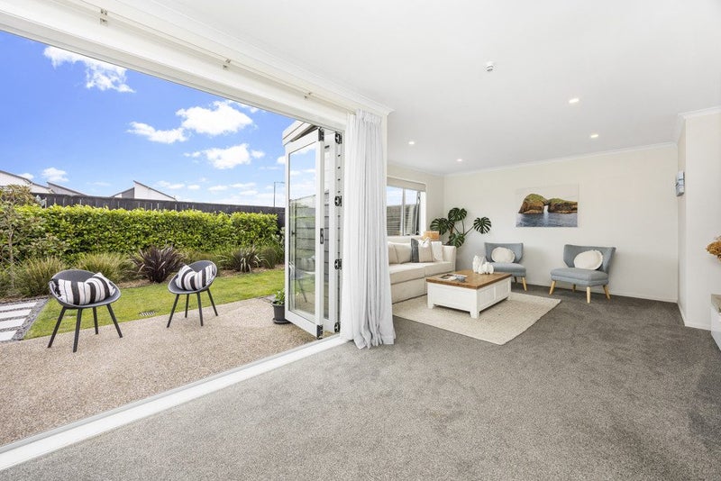 45 Konoba Avenue, Kumeu - Carousel 1