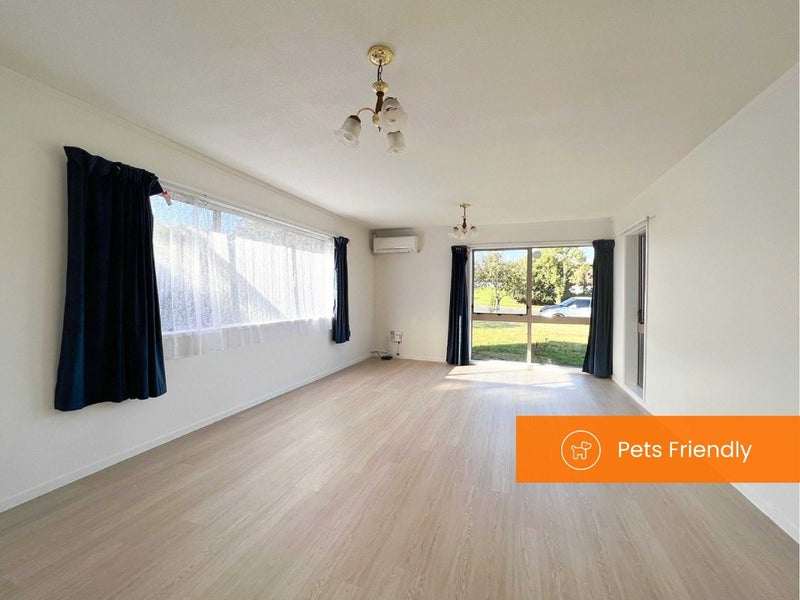 81 Aberfeldy Avenue, Highland Park, Auckland - Carousel 1