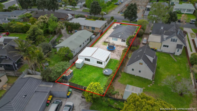20 Peachgrove Road, Te Atatu Peninsula, Auckland - Carousel 2
