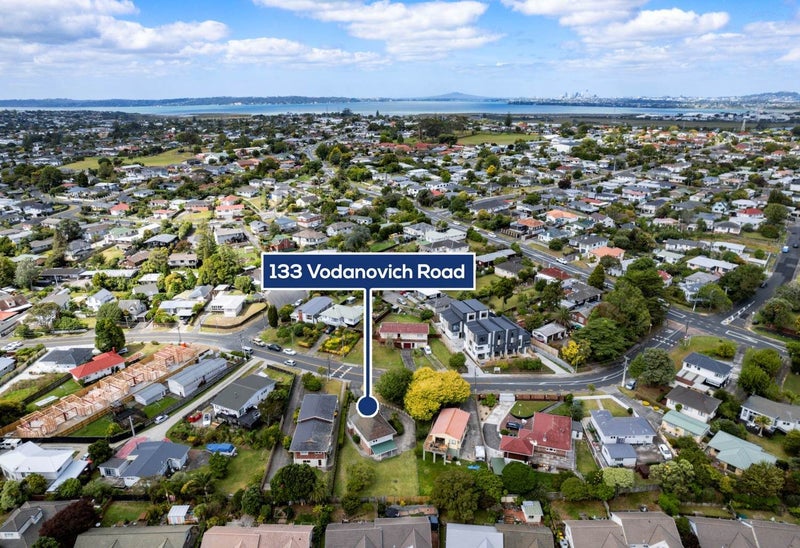 133 Vodanovich Road, Te Atatu South, Auckland - Carousel 20