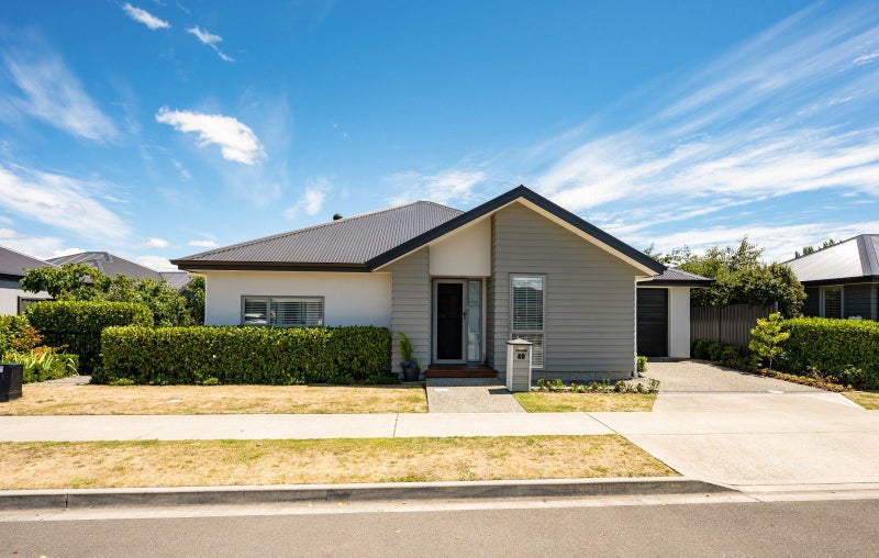 49 Youngberry Drive, Richmond, Richmond - Carousel 1