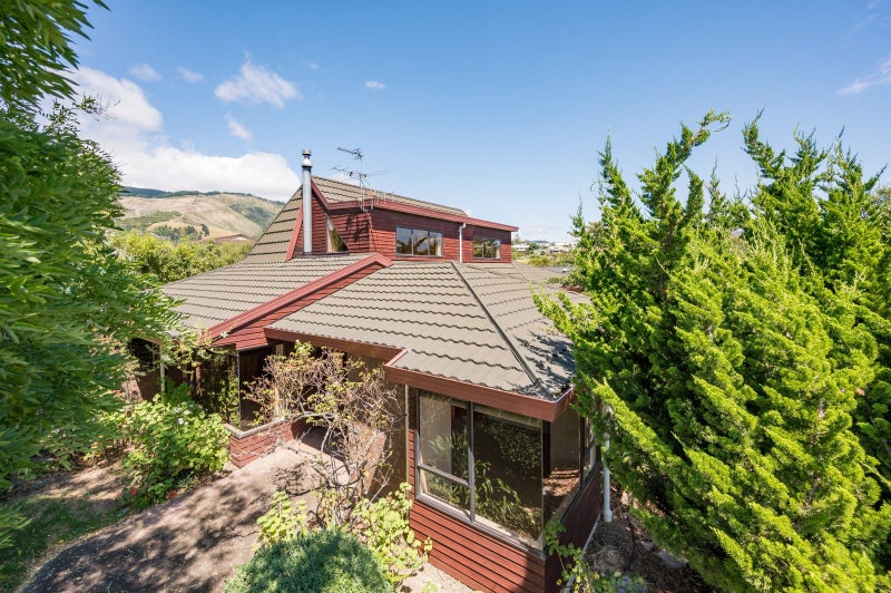 10 Washbourn Drive, Richmond - Carousel 1