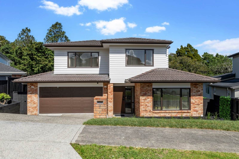 15 Lucca Crescent, Flat Bush, Auckland - Carousel 1