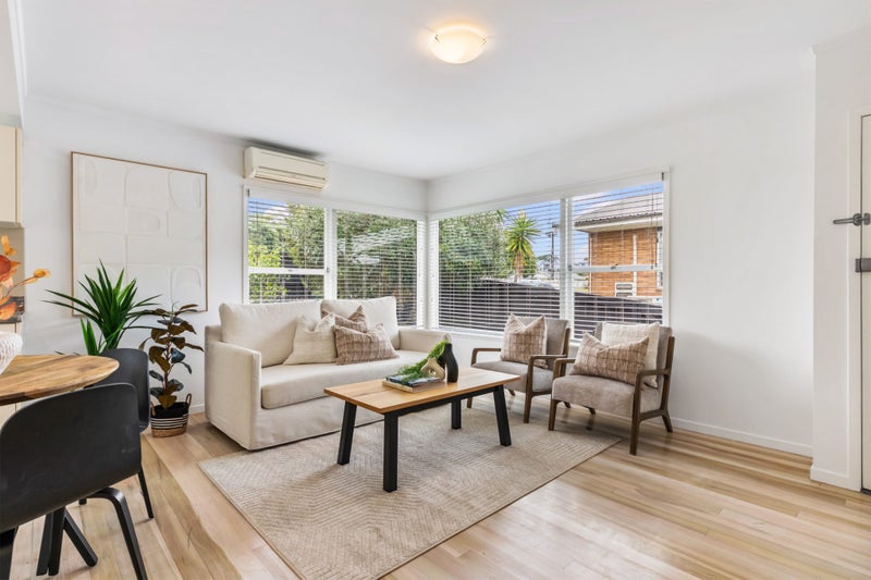 1/167 Forrest Hill Road, Forrest Hill, Auckland - Carousel 1