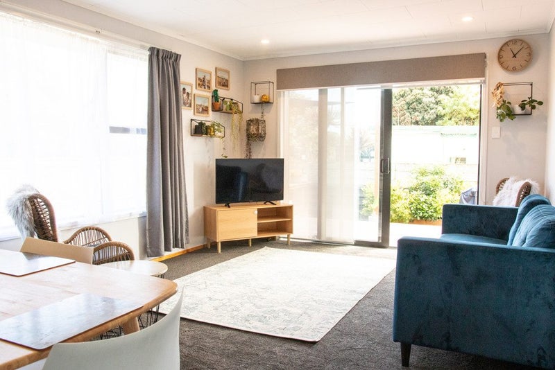 16 Gawler Street, Te Horo Beach - Carousel 2