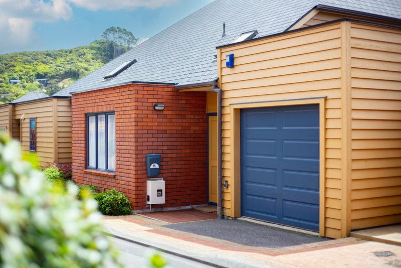 15 Futuna Close, Karori, Wellington - Carousel 1