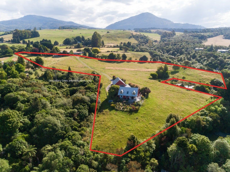 21 Parerohi Grove, Kuratau - Carousel 33