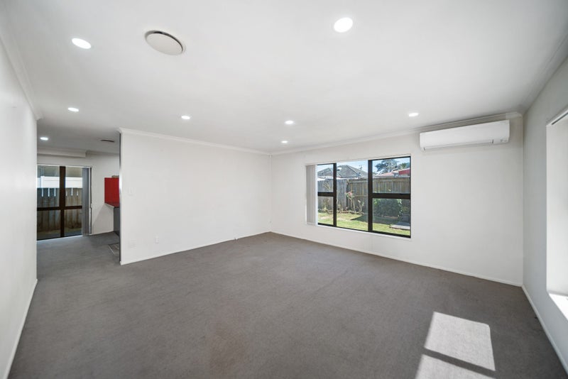 12A Freyberg Avenue, Papatoetoe, Auckland - Carousel 2