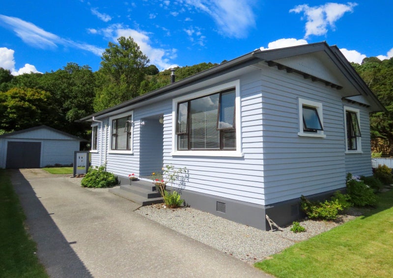 4 Munson Street, Reefton, Reefton - Carousel 1