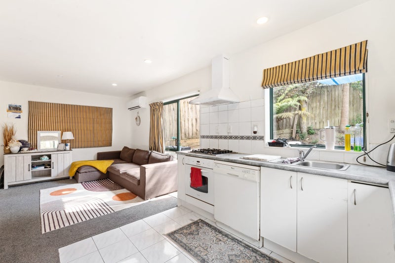 59K Astley Avenue, New Lynn, Auckland - Carousel 2