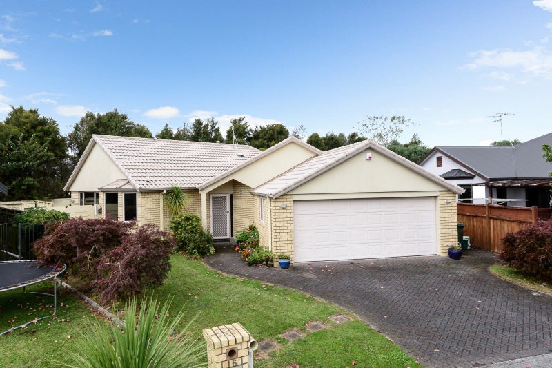 16 Ruby Court, Chartwell, Hamilton - Carousel 1